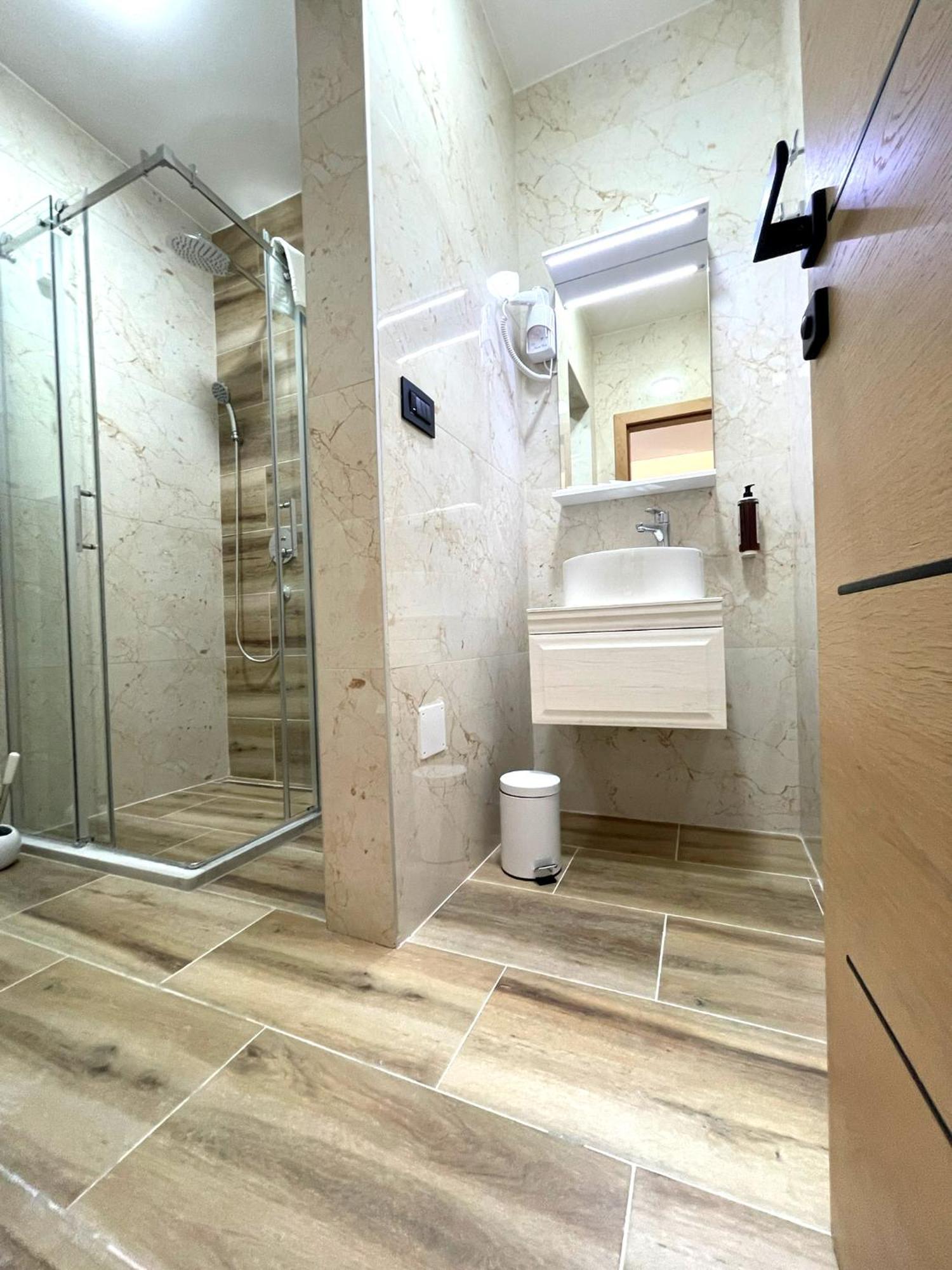 Naselje Starosjedilaca Hotel Npl Code מראה חיצוני תמונה