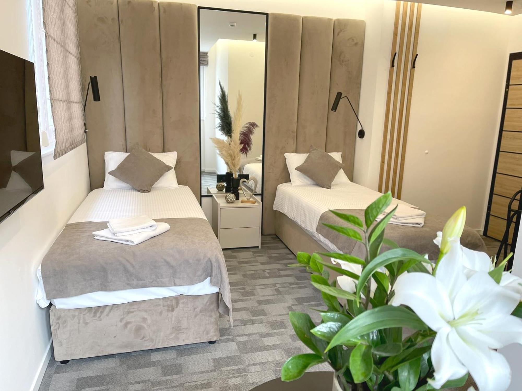 Naselje Starosjedilaca Hotel Npl Code מראה חיצוני תמונה